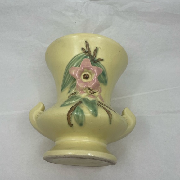 McCOY 1946 URN VASE FROM “BLOSSOMTIME” LINE - Picture 2 of 5